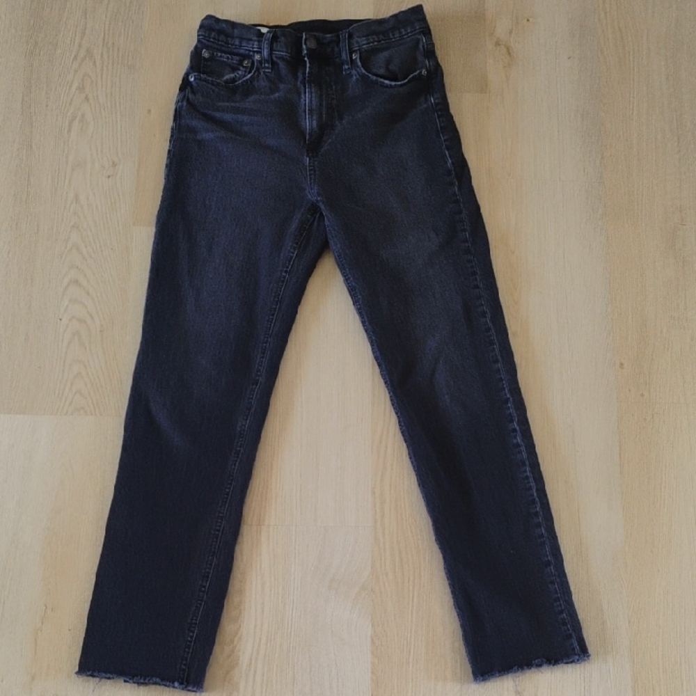 GAP Women's Straight Leg Black Jeans
